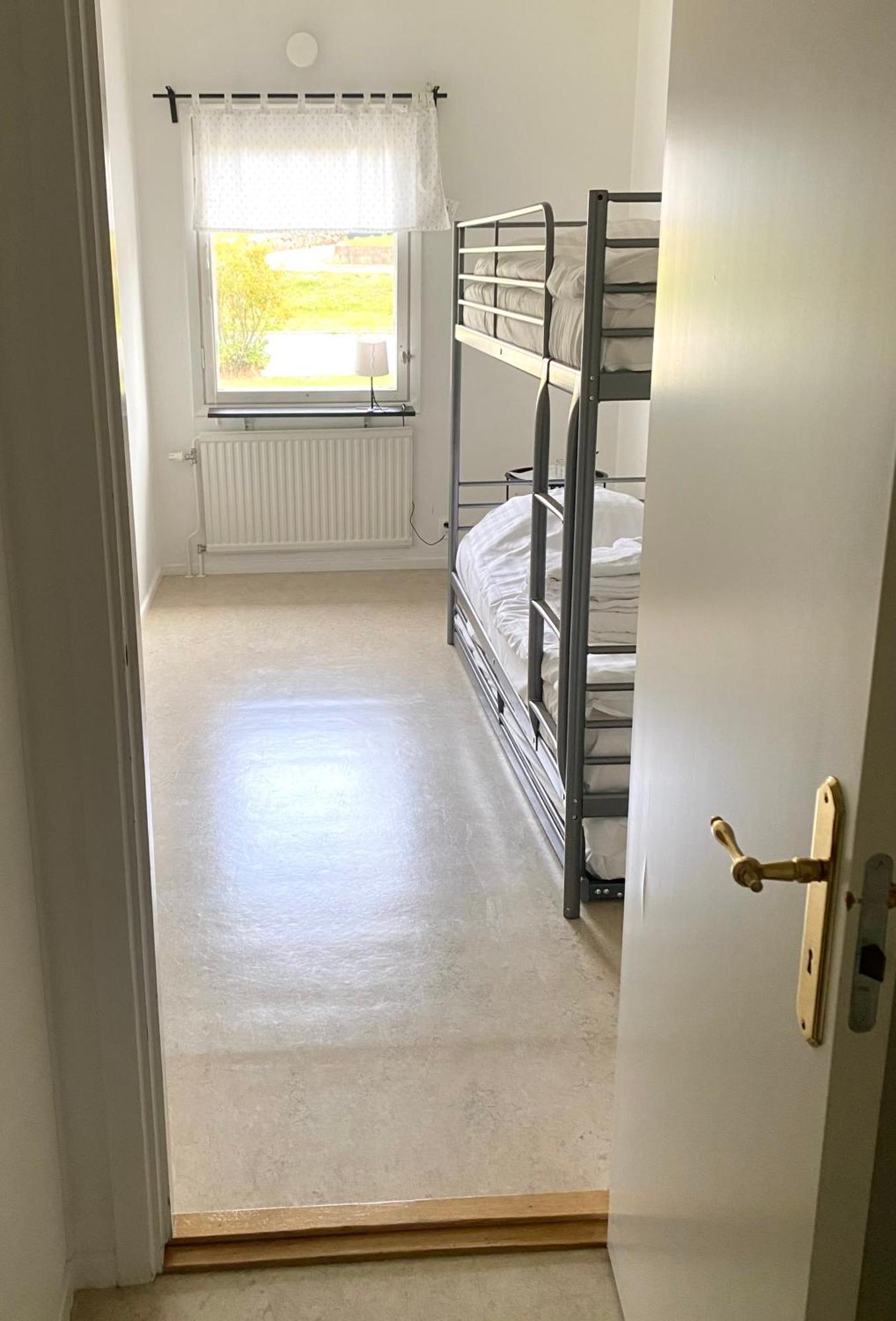Gullringens Vaerdshus & Hotell Exterior photo